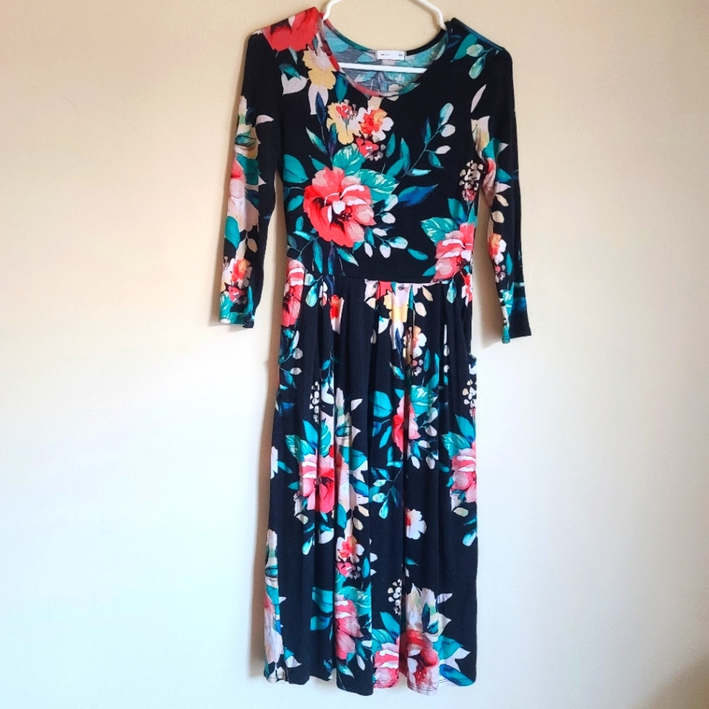 Floral Long Sleeve Midi Dress